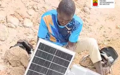 Placas solares en el centro de FP Camille Kambou
